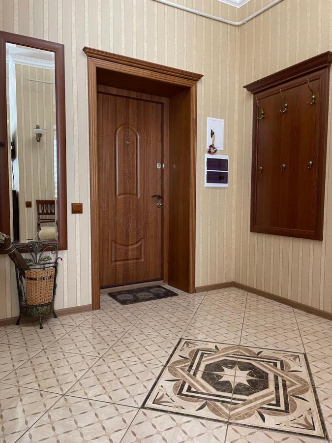 Apartment On Franka Lviv Eksteriør bilde